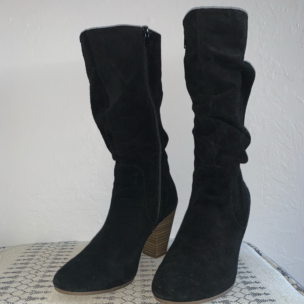 Black boots